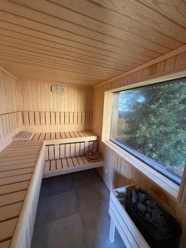 La Baie de Leo, Metline , Infinity Pool, Sauna & Spa in El Alia