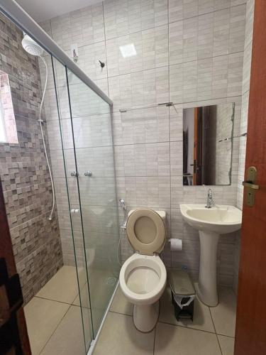 4 bedrooms, 4 beds