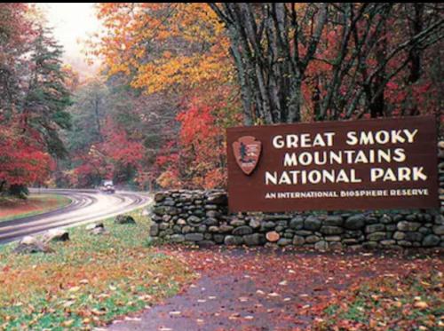 Dollywood Vacation Retreat in Pigeon Forge, USA