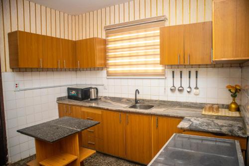 ห้องครัว, #5 Apartment in คาดูนา