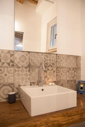 Bathroom, Casale Biancopecora in Monsampietro Morico