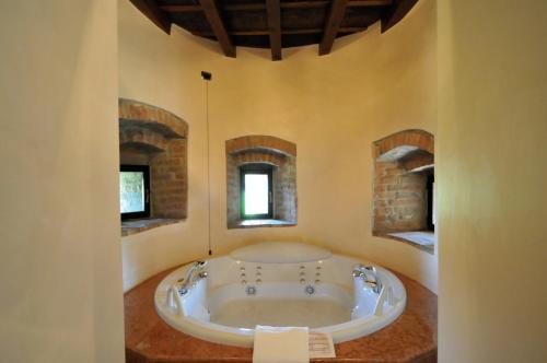 Vannas istaba, Hotel Torre di San Martino in Gazzola