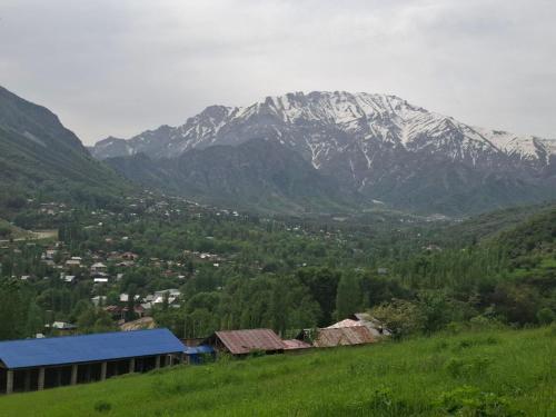 Chimgan Country House in Yusufkhona