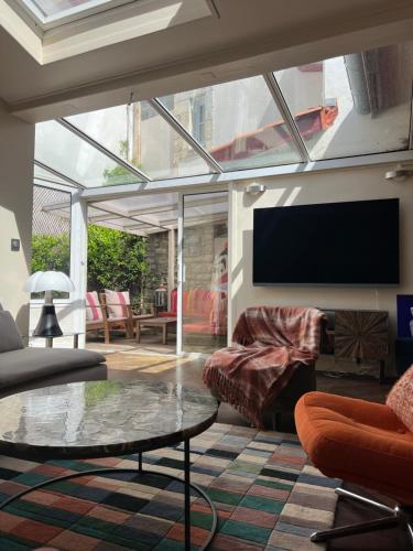 Charming apartment city center-Grande Plage 5 min walking