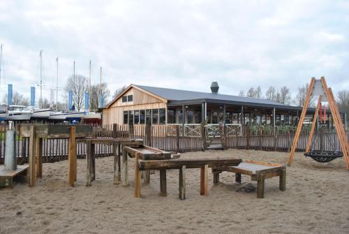 Étterem, Marinaparcs Naarden in Naarden