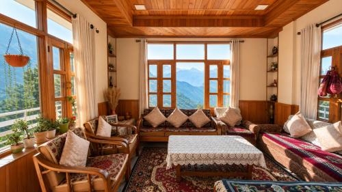 White Clover Retreat in Sarahan