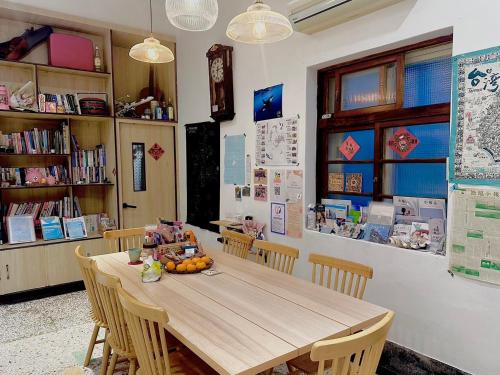東衛參捌 陶藝旅店 near Kueibishan