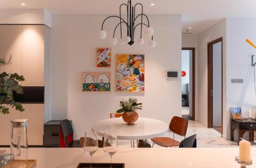 DiStay Riverfront Suites - Free Airport Pickup - image 4