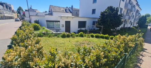 Maisonette mit Garten Bad Homburg – khách sạn tại Kirdorf