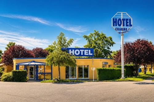 Зовнішній вигляд готелю, Hôtel Mâcon Nord, Ex Charme En Maconnais (Hotel Macon Nord, Ex Charme En Maconnais) in Сан-Альбен