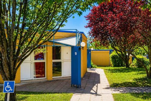 Зовнішній вигляд готелю, Hôtel Mâcon Nord, Ex Charme En Maconnais (Hotel Macon Nord, Ex Charme En Maconnais) in Сан-Альбен