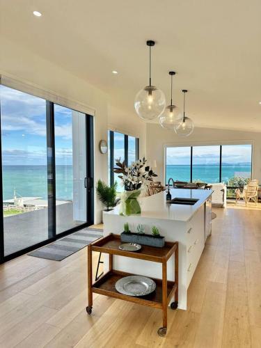 Coastal Luxe Villa in Kakanui