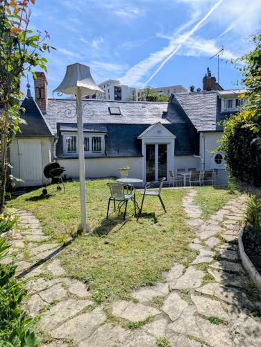 Le Jardin Secret - 8p - 4 suites - Salle de cinéma