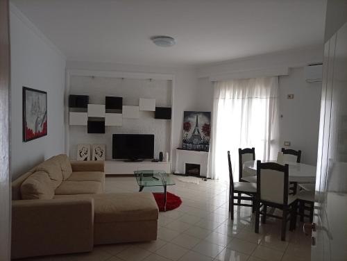 Eden Apartament Vlora in 發羅拉