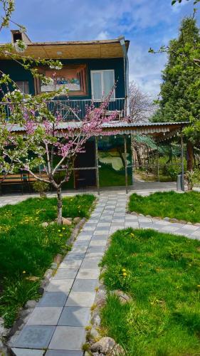 Ners House in Garni