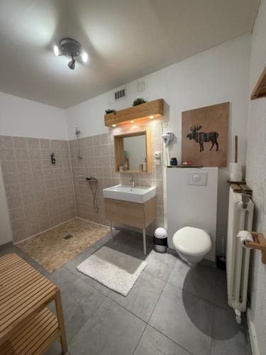 Auberge De La Forêt - Hôtel Room Type - Comfort Quadruple Room