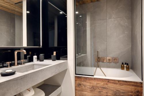 Antares NAOS 302 - luxury apartment ski inski out in Meribel Center