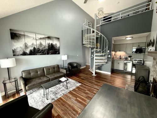 Comfy Condo With Amazing View of Gatlinburg and the Smokies in Gatlinburg, USA