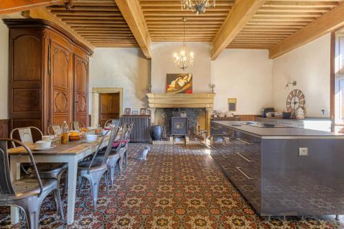 La Vie de Château, proche Lyon (La Vie de Chateau, proche Lyon) in L'Arbresle