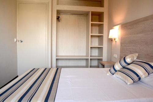 Apartamentos la Catifa - image 10
