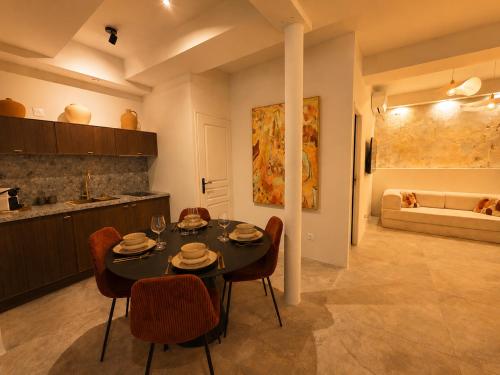 Maison Aura Aix, Appartement en centre historique à 2min de la Rotonde, Calme, Fibre, Work-friendly