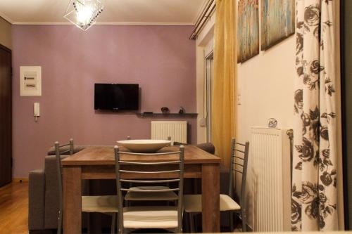 Ouranos Apartment, Афины