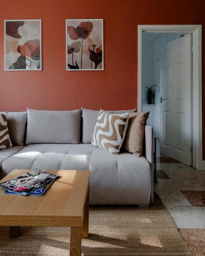 Earls Court 1BR with Lovely Garden View - image 11