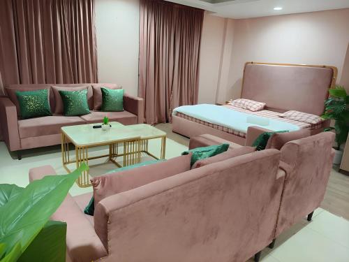 Lahore Signature Execuitve Apartments DHA - Gold Crest - image 14