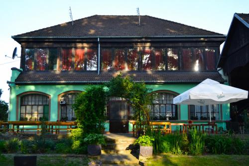 Exterior view, Carda Ranc in Bačko Novo Selo
