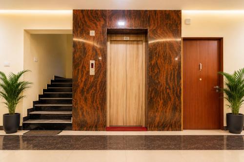 Hotel Comfort Park in Poonamallee