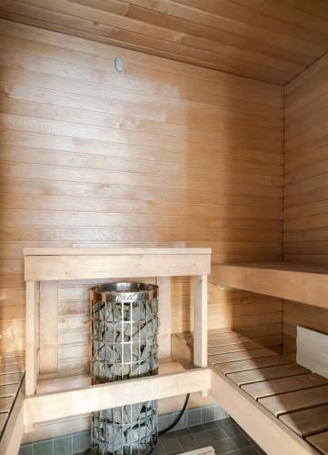 Sauna, Modern 3 Bedroom Stay with Sauna in Herttoniemenranta