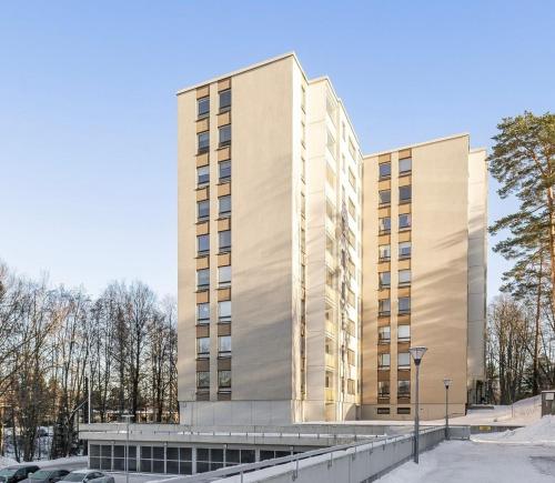 Modern 3 Bedroom Stay with Sauna in Herttoniemenranta