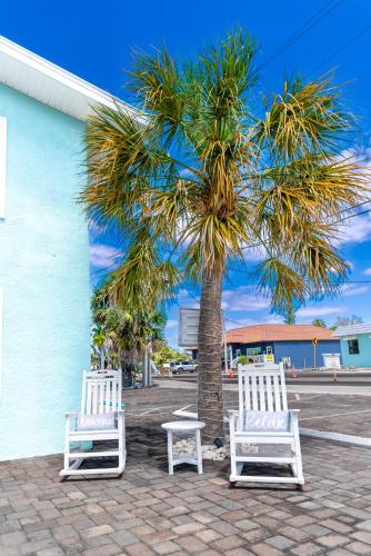 Flamingo Inn - image 26