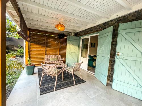 Facilities, Bungalow de charme, terrasse XXL, Lit King Size in Mare Gaillard
