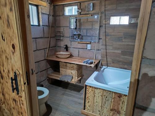 Bathroom, Cabana Metztli in Amealco