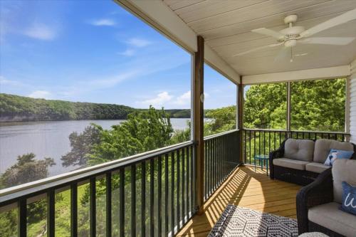 Park Place Villa - Seasonal Pool -LakeView-BoatSlip - main image