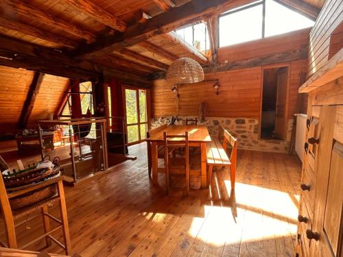 chambres d'hôte chalet montagne 4 nuitées min (chambres d'hote chalet montagne 4 nuitees min) in Saint-Martin-de-Queyrieres
