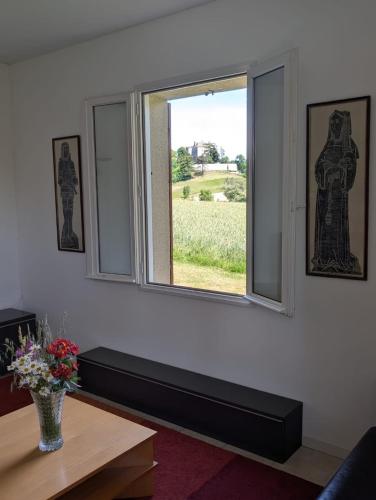 Country house for 6 with Château view – khách sạn tại Devillac
