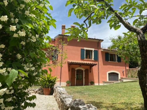Villa GRAZIA gîte à louer San Benedetto dei Marsi