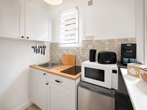 Le Charmant studio, plage & restaurants à 2 pas! (Le Charmant studio, plage & restaurants a 2 pas!) in Ульгат
