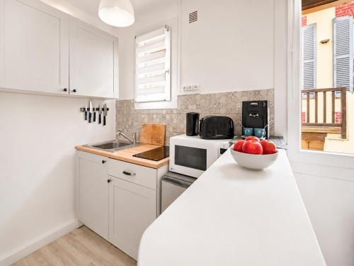 Le Charmant studio, plage & restaurants à 2 pas! (Le Charmant studio, plage & restaurants a 2 pas!) in Ульгат