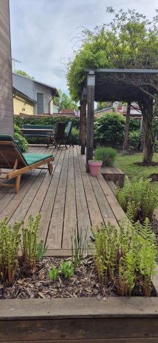 Garden, Luxury Prague Garden Retreat with Hot Tub and Pinball in Prague 20