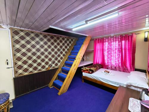 TASHI DELEK PREMIUM HOMESTAY in Lava