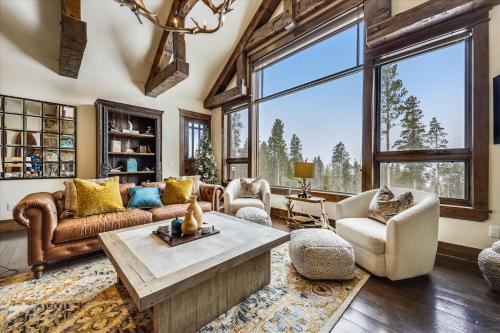 The Great Escape with Amazing Views and Private Hot Tub in Other
