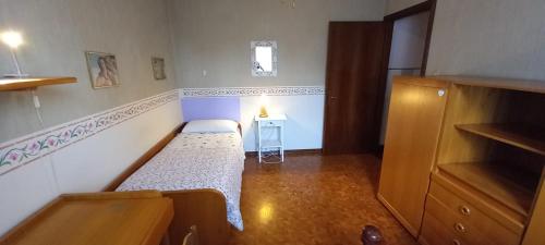 1 twin bed