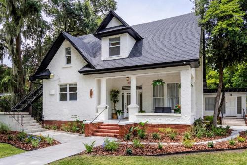 Newly Renod Historic Mansion 1 Mile to UF & DT in Gainesville, USA