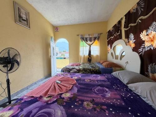 El Paraíso Hotel (El Paraiso Hotel) in San Pedro La Laguna