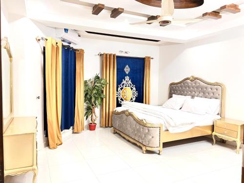1Bedroom Hall and Kitchen Entire Flat Main ISB - image 6