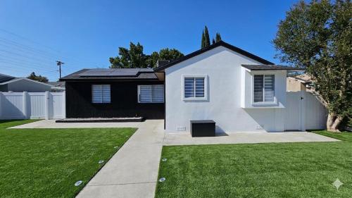 Exterior view, Victory House in Canoga Park