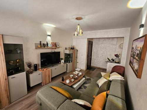 Luxury Apartment - Near Beach & Downtown in 레 아미칼레스